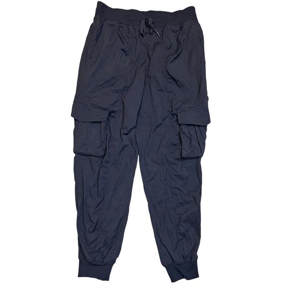 Lululemon Dance Studio Relaxed-Fit Mid-Rise Cargo Jogger BLACK Medium - Picture 1 of 6